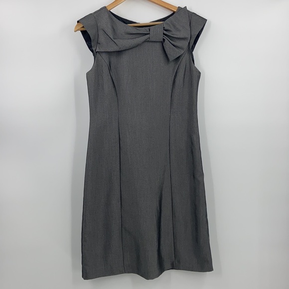 Sandra Darren elegant grey shimmer sheath dress size 6 - Picture 1 of 15